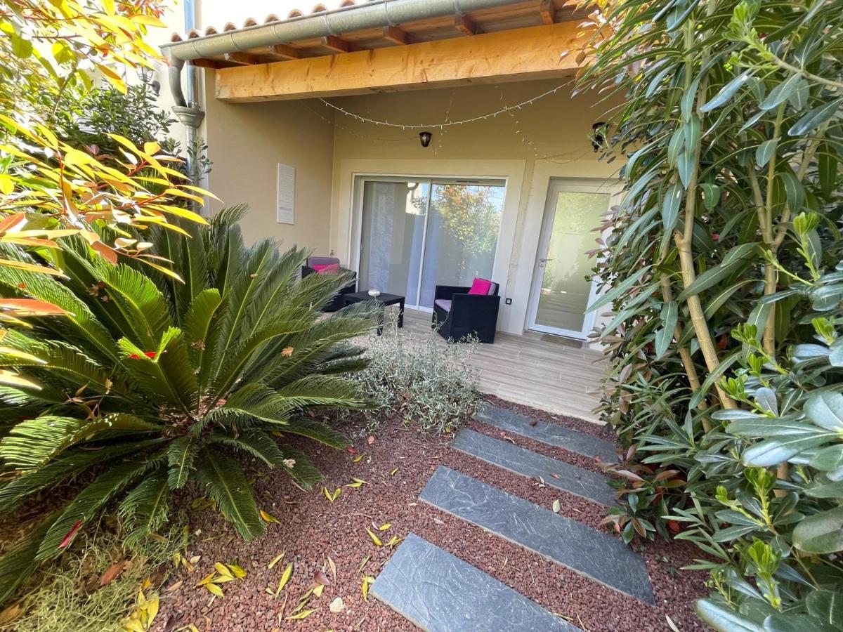 Les Jardins Du Castelas - Piscines, Jardins Et Spas Privatifs Uchaux Luaran gambar