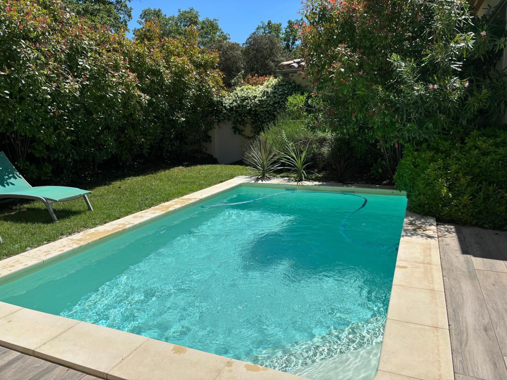 Les Jardins Du Castelas - Piscines, Jardins Et Spas Privatifs Uchaux Luaran gambar