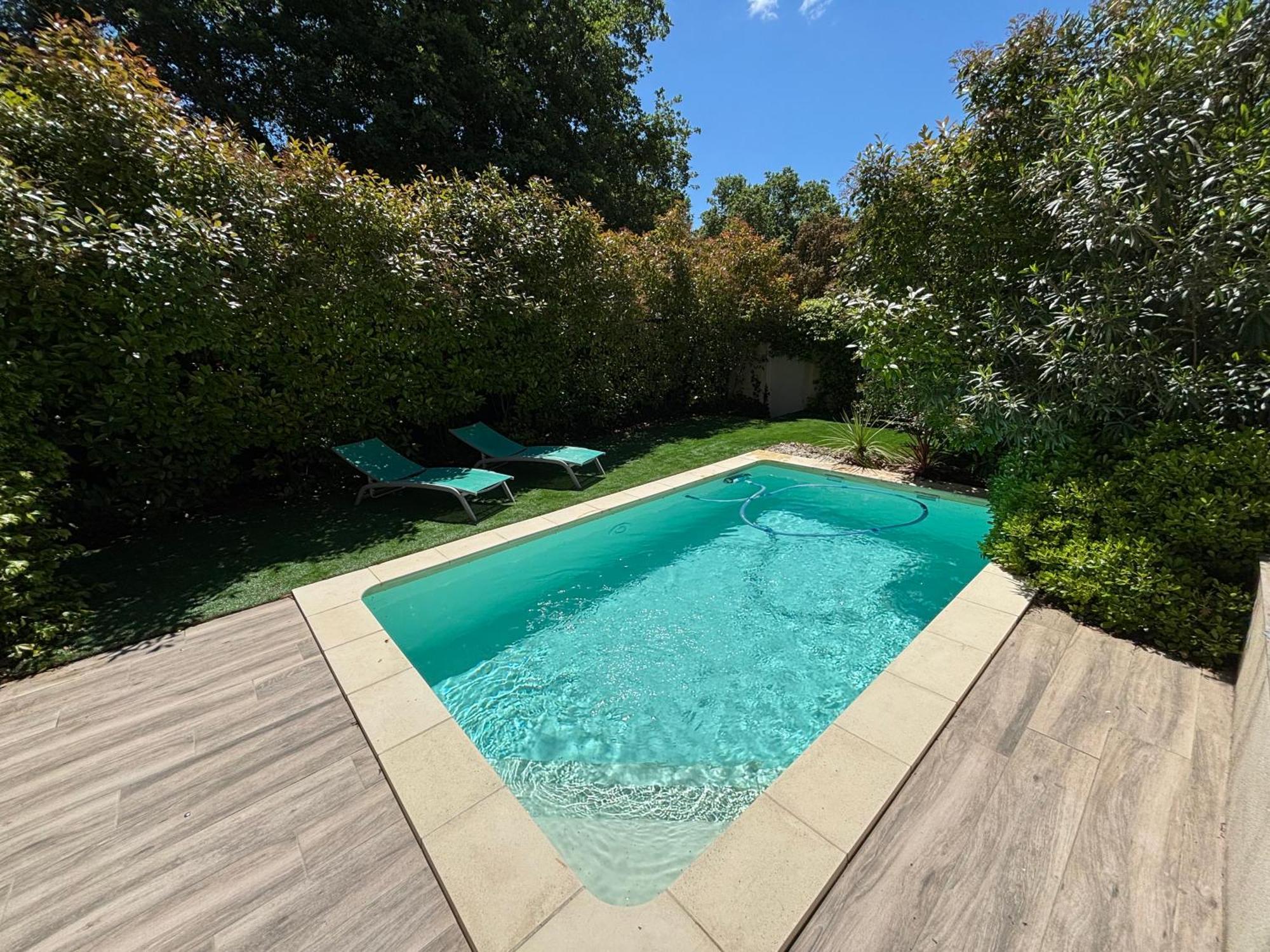 Les Jardins Du Castelas - Piscines, Jardins Et Spas Privatifs Uchaux Luaran gambar