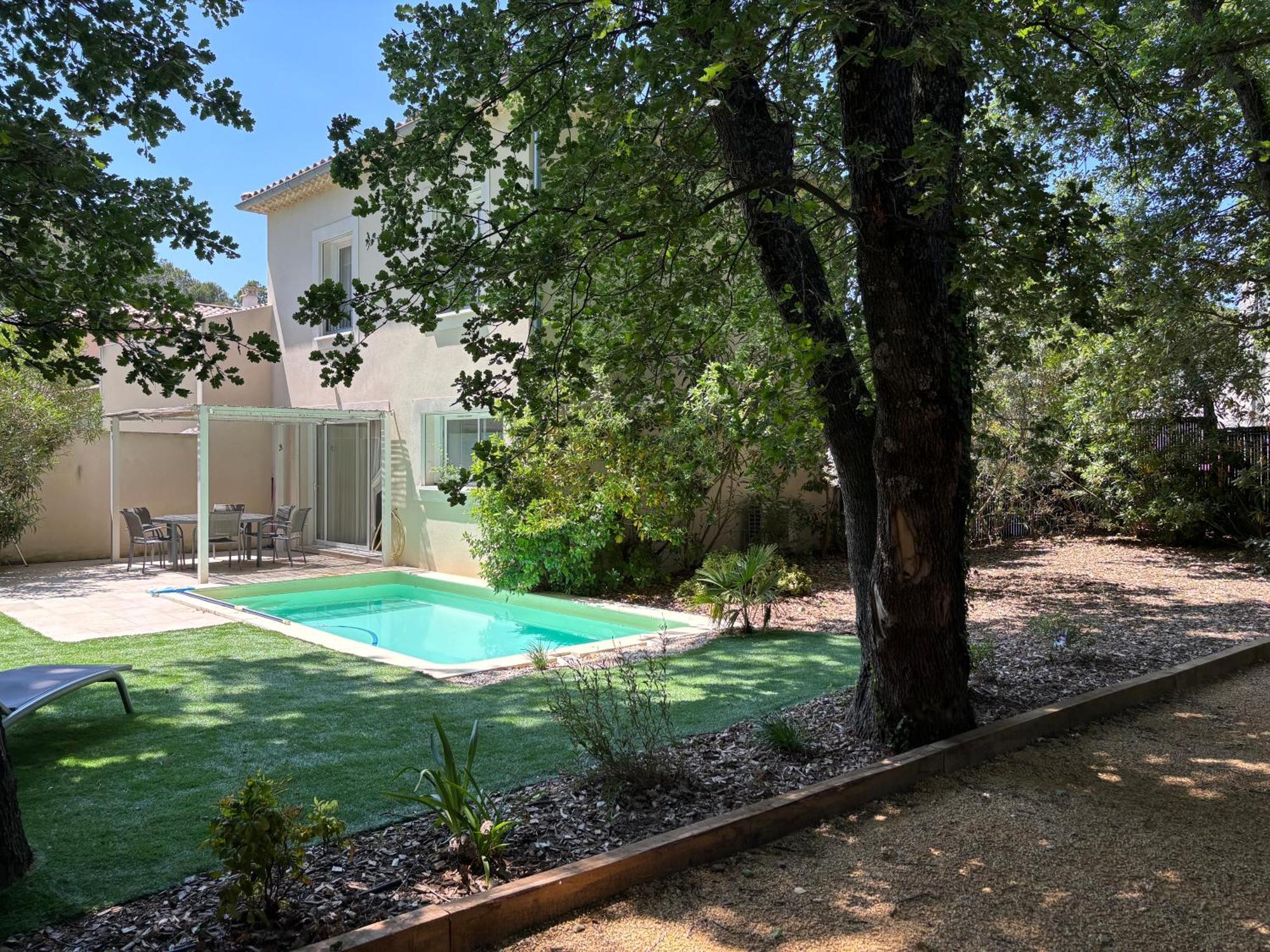 Les Jardins Du Castelas - Piscines, Jardins Et Spas Privatifs Uchaux Luaran gambar