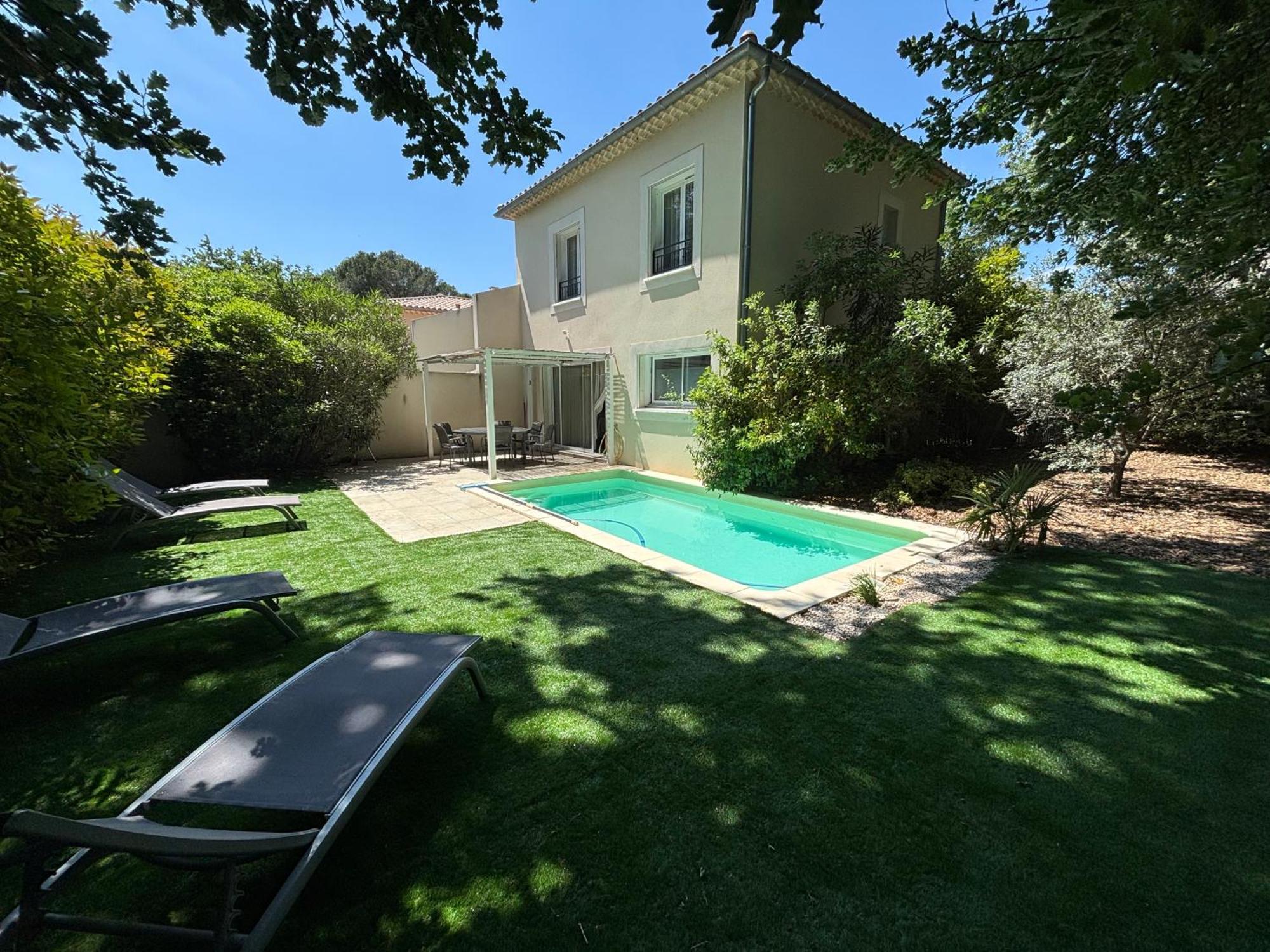 Les Jardins Du Castelas - Piscines, Jardins Et Spas Privatifs Uchaux Luaran gambar