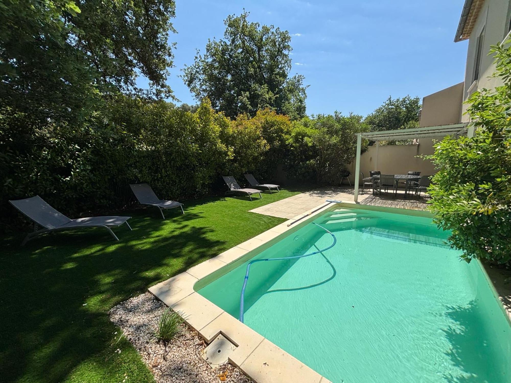 Les Jardins Du Castelas - Piscines, Jardins Et Spas Privatifs Uchaux Luaran gambar